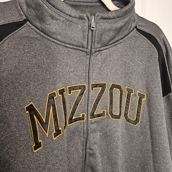Campus Drive Exclusively Collegiate Men's Missouri Full Zip Heavy Track Jacket - Picture 2 of 9